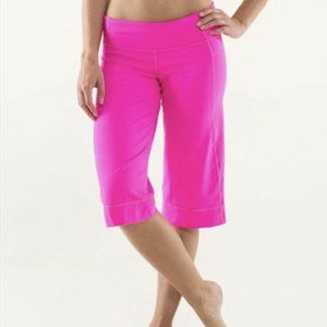 Lululemon Clam Digger II Raspberry Glo Light